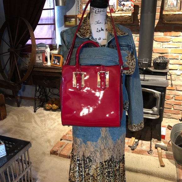 💥CANDY APPLE RED Vegan Patent Leather Purse - Picture 1 of 8